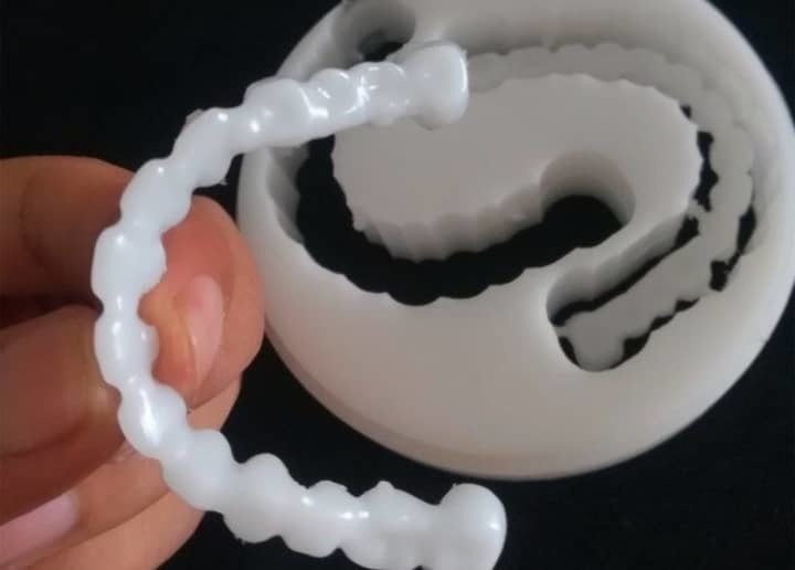مواد دندانی چند لایه Yucera Pmma 98mm محصولات دندانی CAD CAM Pmma Disc