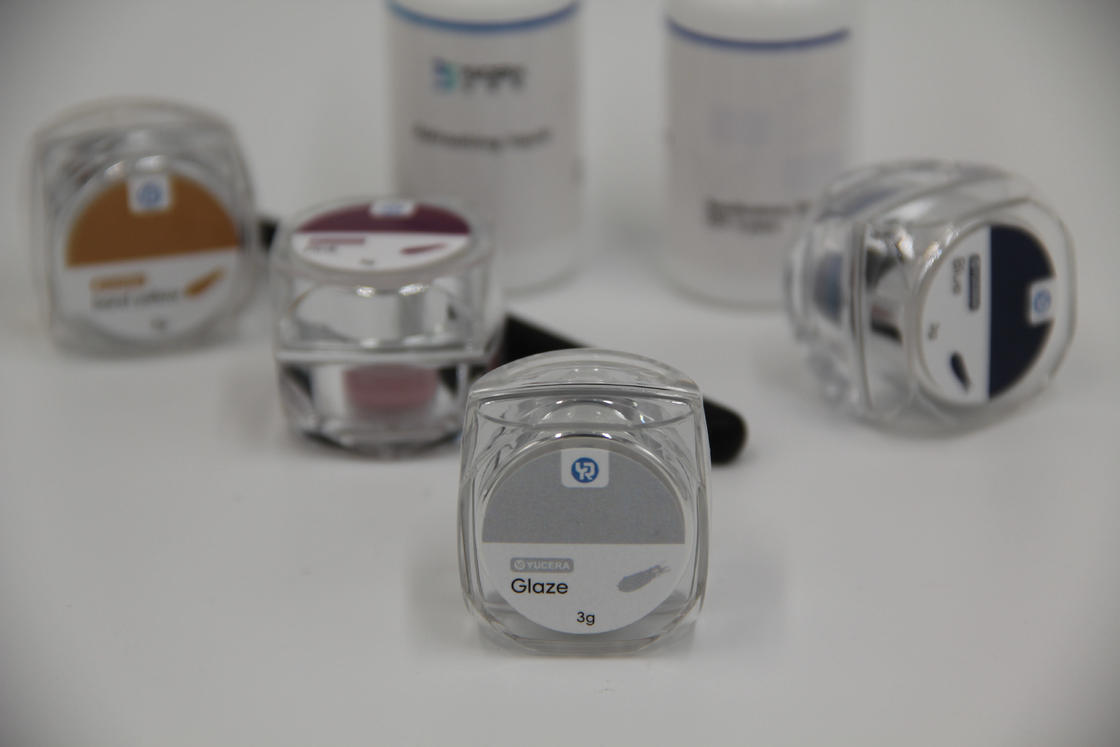 کیت رنگ‌آمیزی زیرکونیای سرامیکی 18 رنگ Yucera Unique Smile Solutions، درخشش طبیعی برای ایجاد لابراتوارهای دندانی